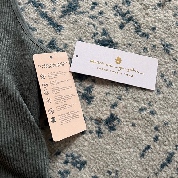 Spirtual Gangster Amor Crop Tank XS/S - Picture 6 of 6